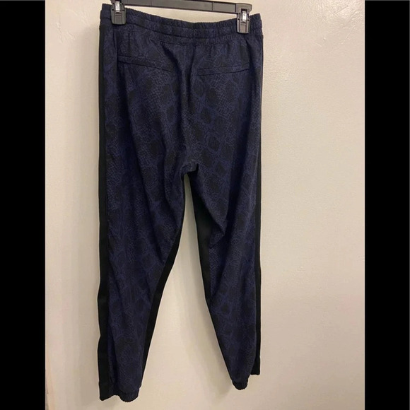 Athleta Brooklyn Jogger Black & Blue Size 4 - Picture 4 of 6
